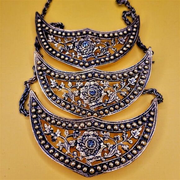 Vintage Crescent Pendant Tiered Necklace in Antique Gold tone - New - Picture 1 of 8